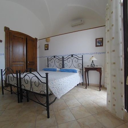Azienda Agrituristica Masseria La Verna Patù Екстериор снимка