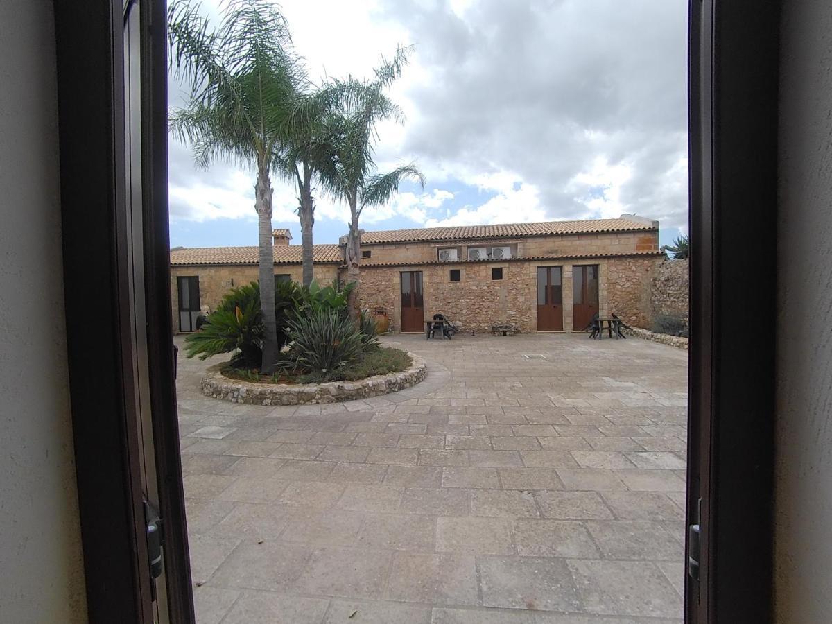 Azienda Agrituristica Masseria La Verna Patù Екстериор снимка