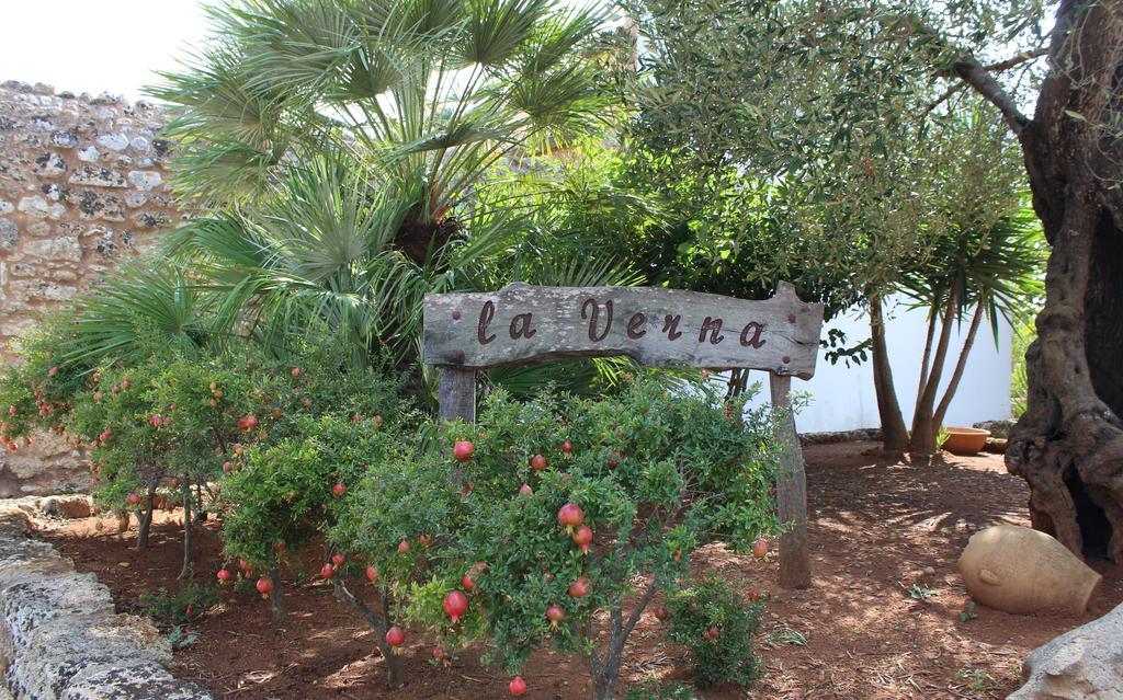 Azienda Agrituristica Masseria La Verna Patù Екстериор снимка