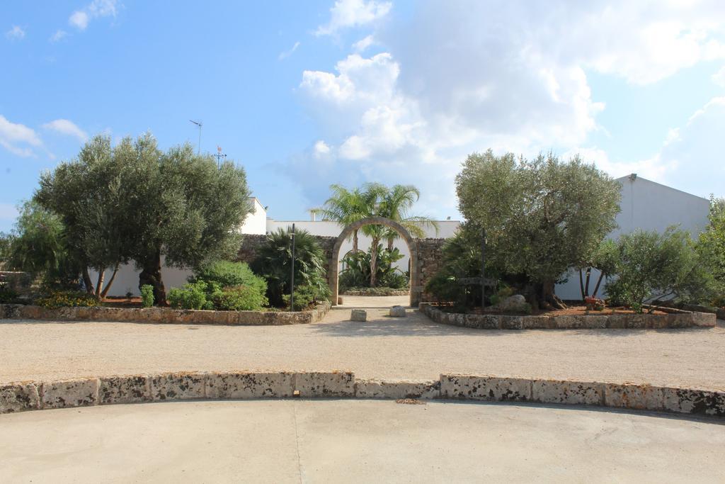 Azienda Agrituristica Masseria La Verna Patù Екстериор снимка