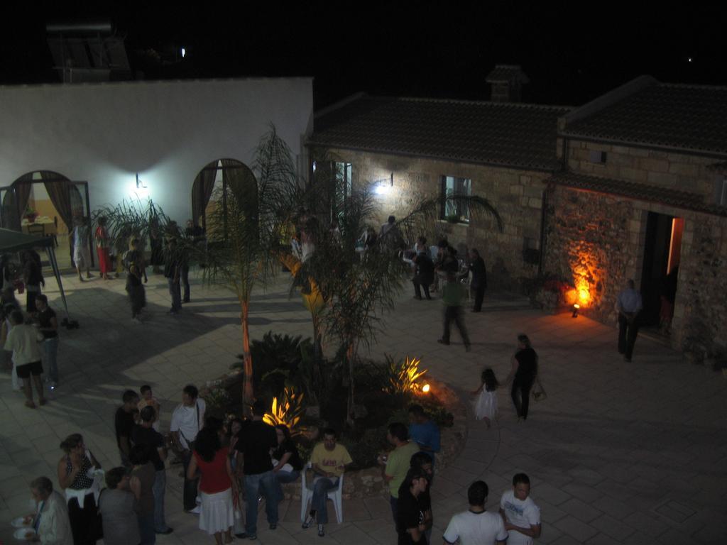 Azienda Agrituristica Masseria La Verna Patù Екстериор снимка